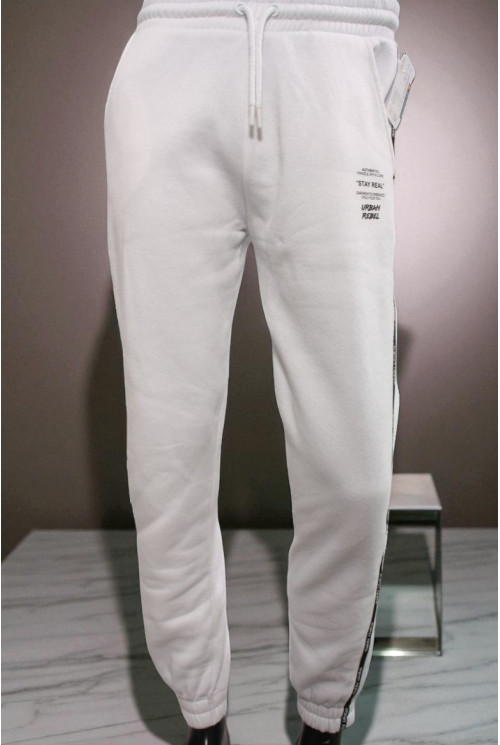 Спортивные брюки