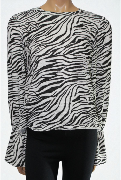 Футболка на довгий рукав