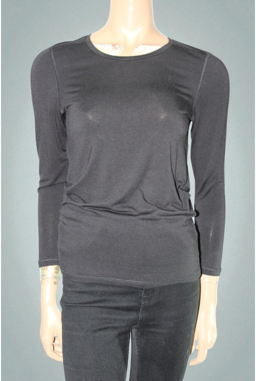 Футболка на довгий рукав