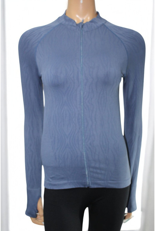 Футболка на довгий рукав