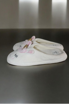 Кімнатні тапочки